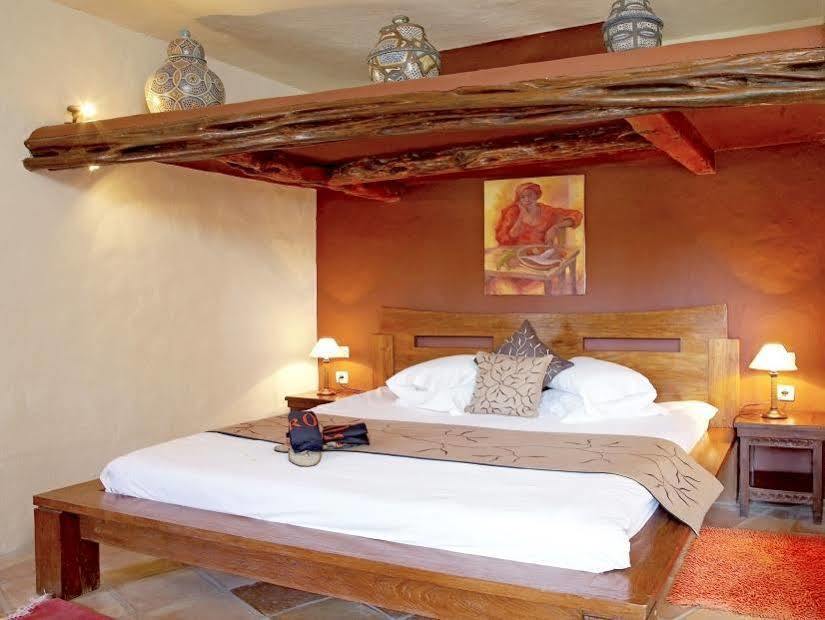Agroturismo Atzaro Santa Eularia des Riu Bagian luar foto