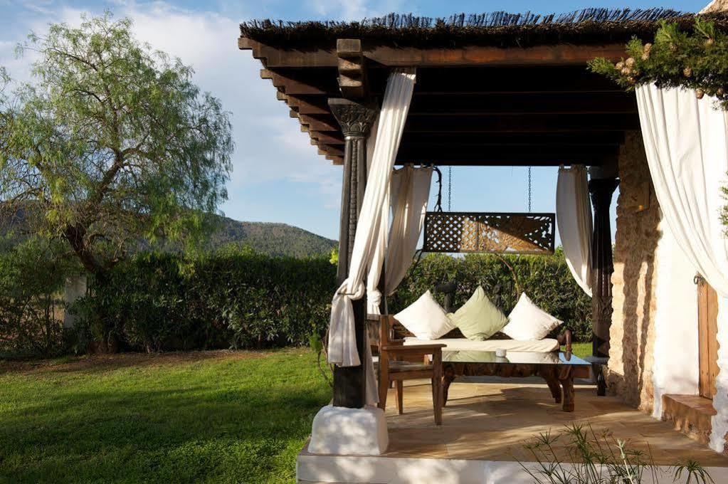Agroturismo Atzaro Santa Eularia des Riu Bagian luar foto