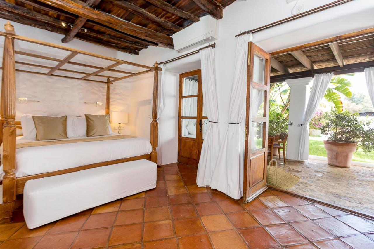 Agroturismo Atzaro Santa Eularia des Riu Bagian luar foto
